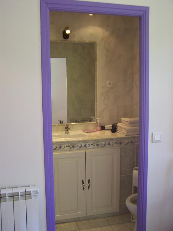 Bed and Breakfast Les Cigales Charols Habitación foto