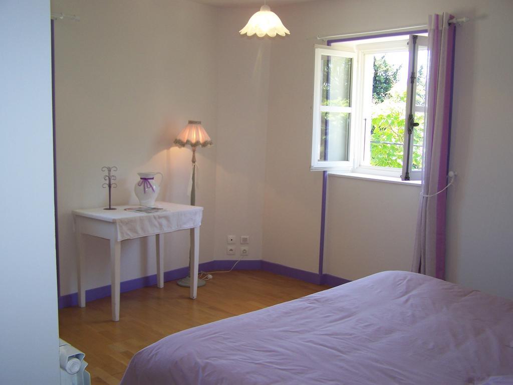 Bed and Breakfast Les Cigales Charols Habitación foto