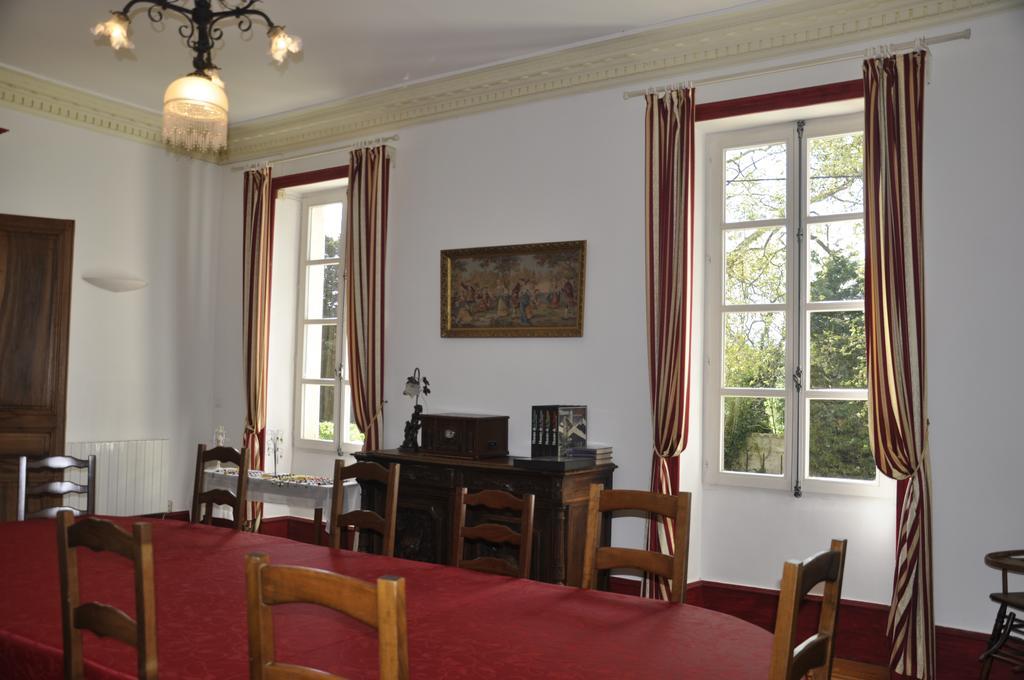 Bed and Breakfast Les Cigales Charols Exterior foto