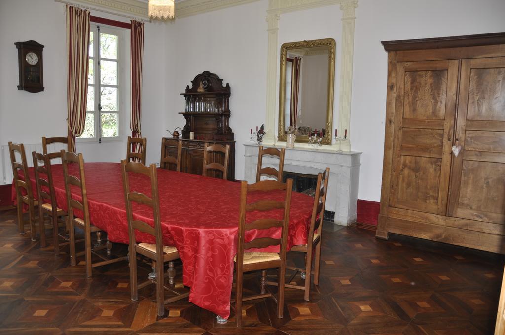 Bed and Breakfast Les Cigales Charols Exterior foto