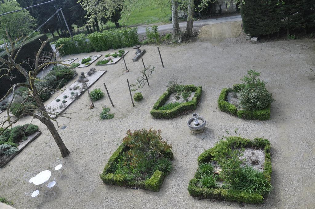 Bed and Breakfast Les Cigales Charols Exterior foto