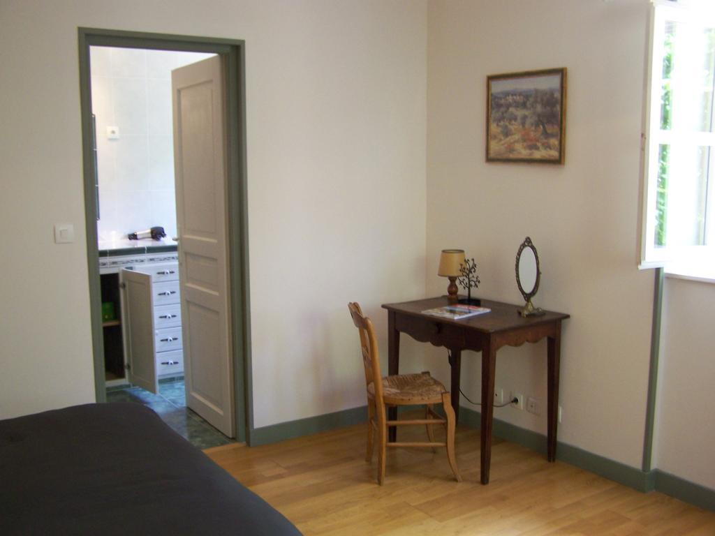 Bed and Breakfast Les Cigales Charols Exterior foto